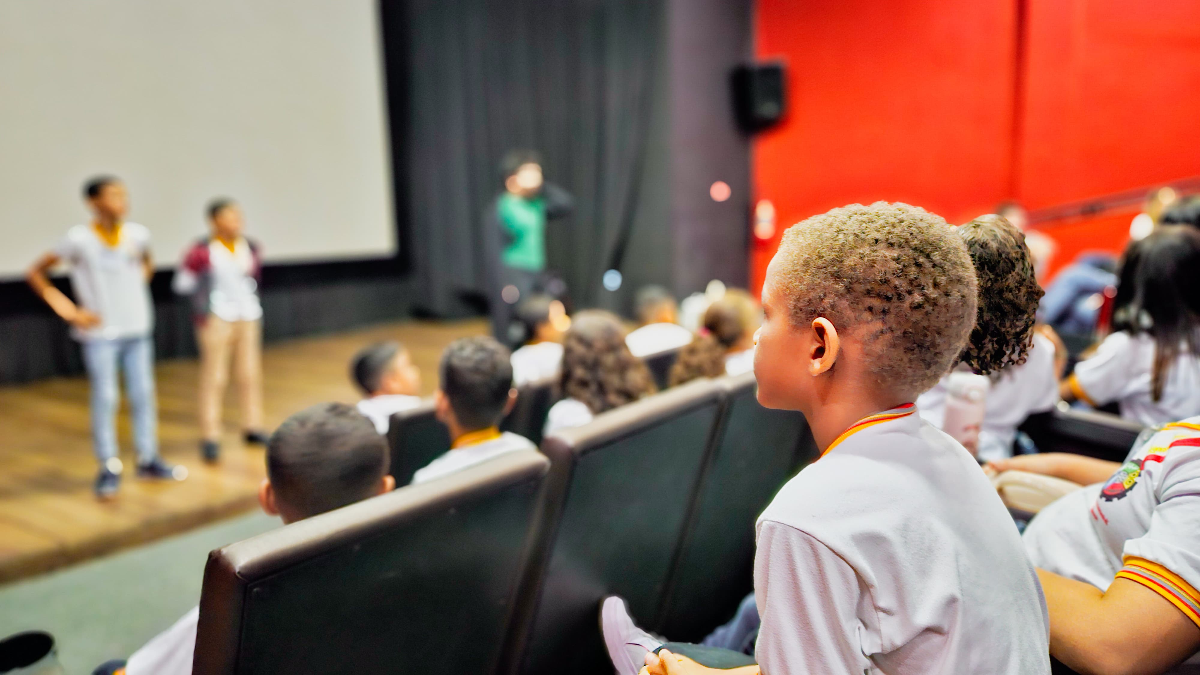 Mês da água: Verde Alagoas leva crianças pela primeira vez ao cinema com temas sobre recursos hídricos