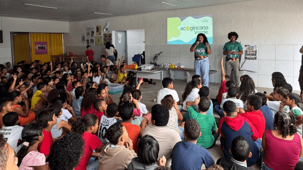 Verde Alagoas arrecada mais de 740 litros de óleo de cozinha usado em ação de educação ambiental em Porto Calvo
